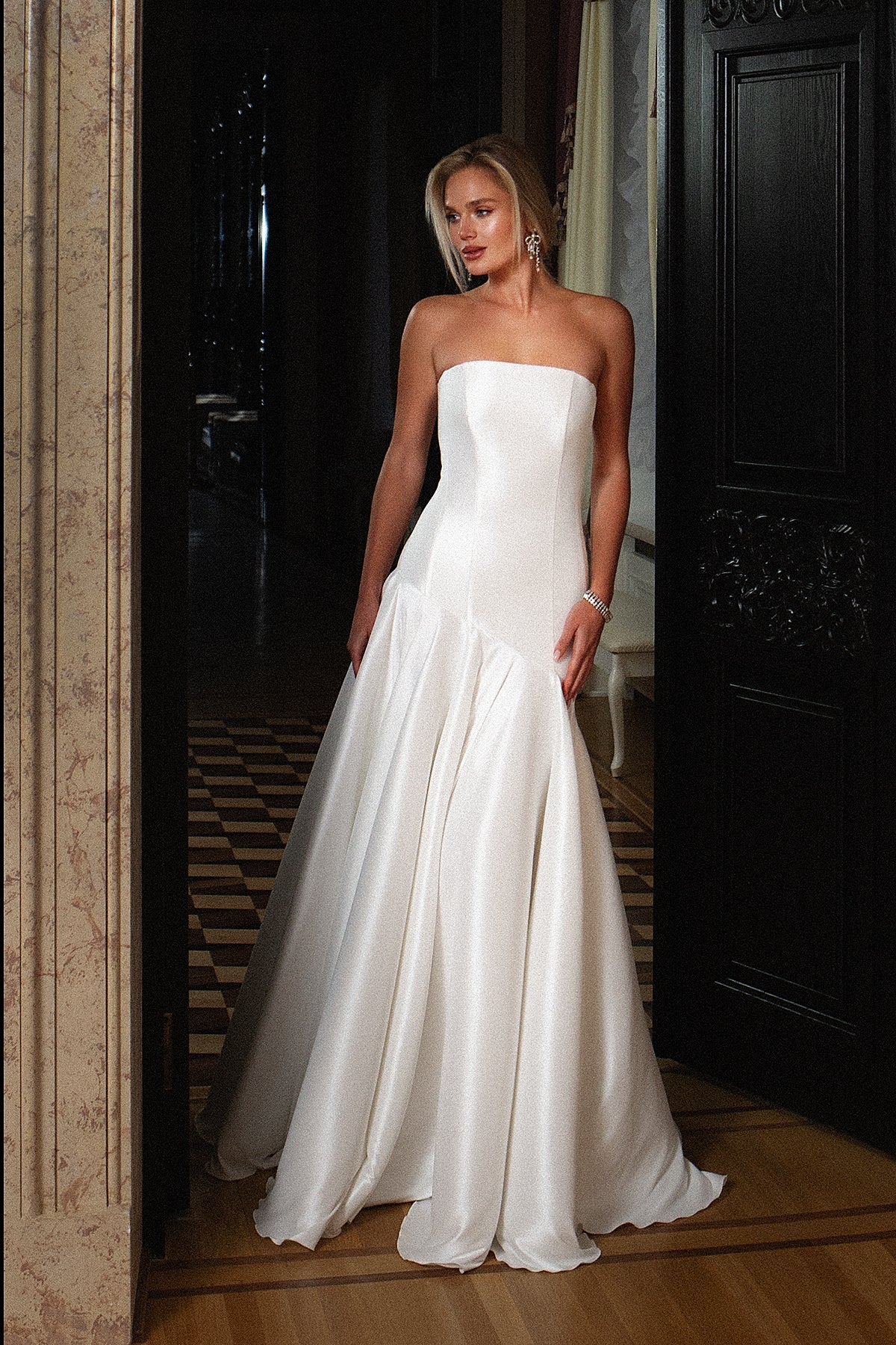 Holly | Asymmetric mikado wedding dress
