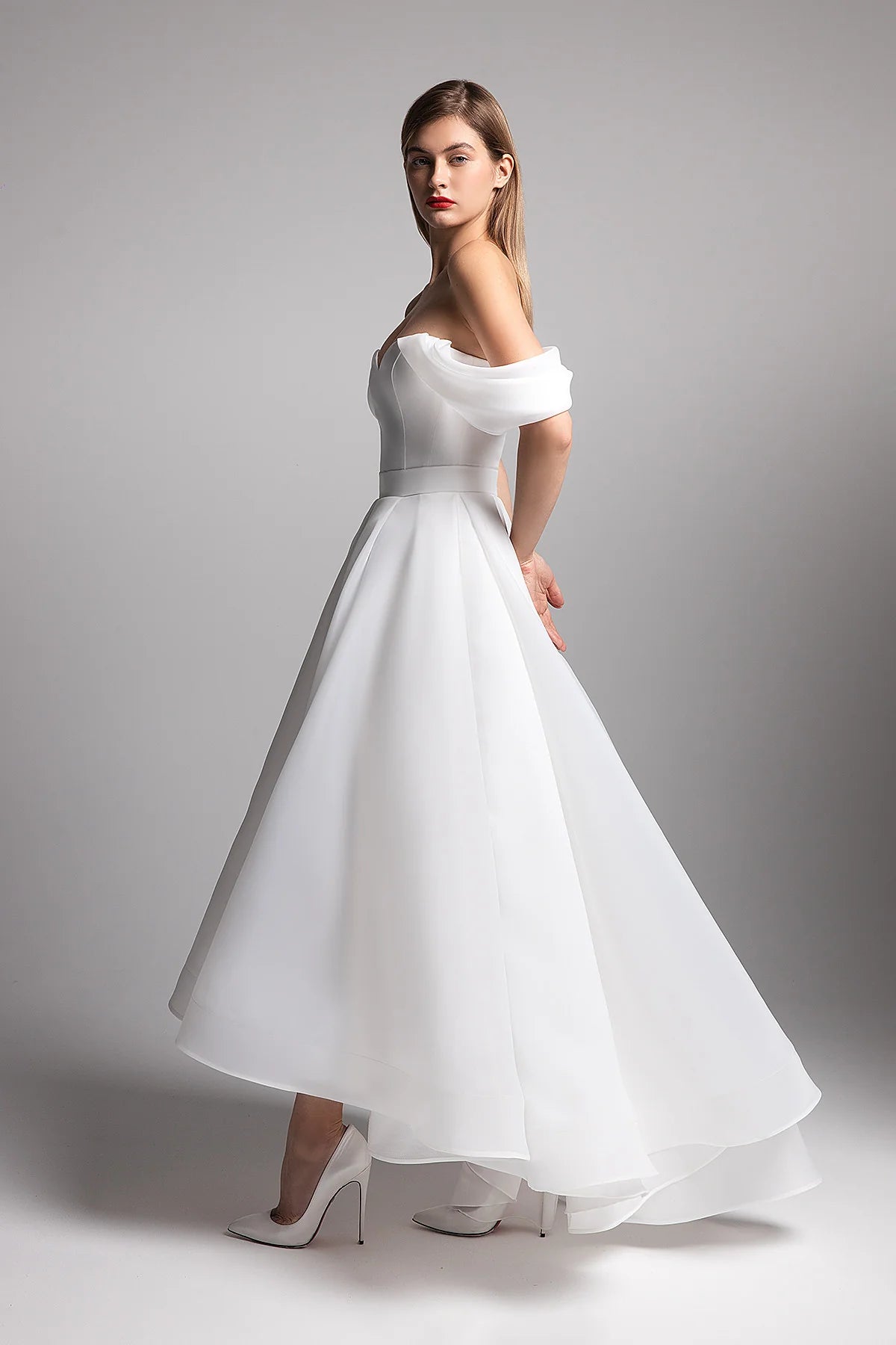 Romilda | Midi-to-floor organza bridal gown